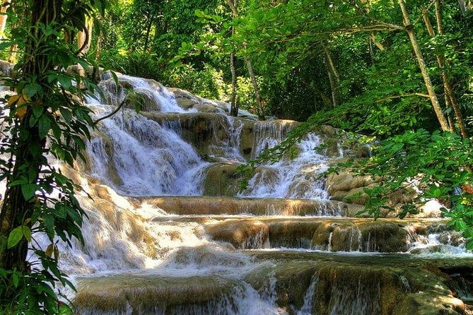 Ochio Rios Ship Port to Bob Marley Nine Miles Dunns River Review