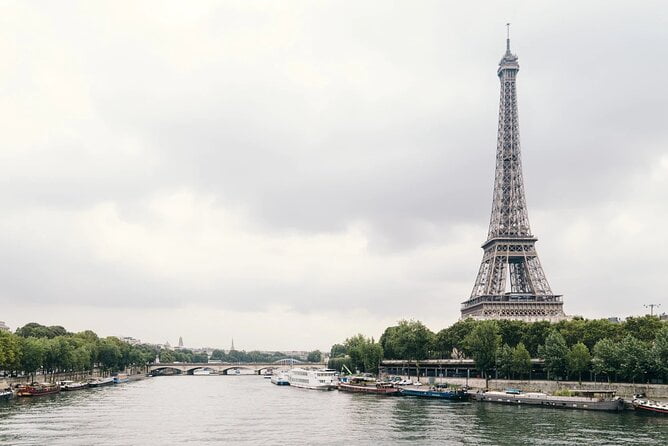 6 Hours Paris City Tour with Seine River Dinner Cruise and Hotel Pickup Review