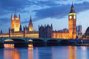 Read more about the article What is the Broadway equivalent of London? Find out in our Spectacular Guide to Opera, London Theater and Concerts in Vienna and Milan