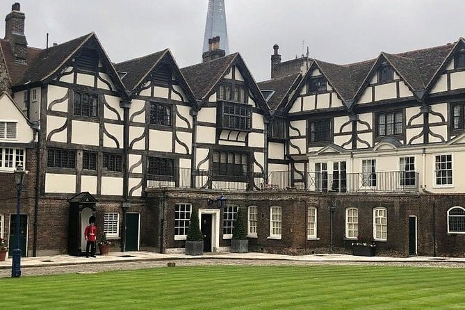 Full Day Traditional Private London Tour by Walking Public Transportation Review