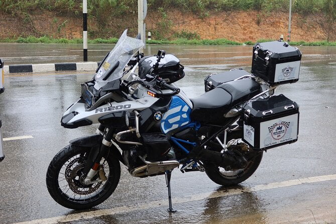 Read more about the article The Original Long Way Round Unseen Jewels : 14 Days Motocycle Tour Thailand Review