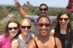Read more about the article How do you make friends on a cruise ship: Building Friendships That Last